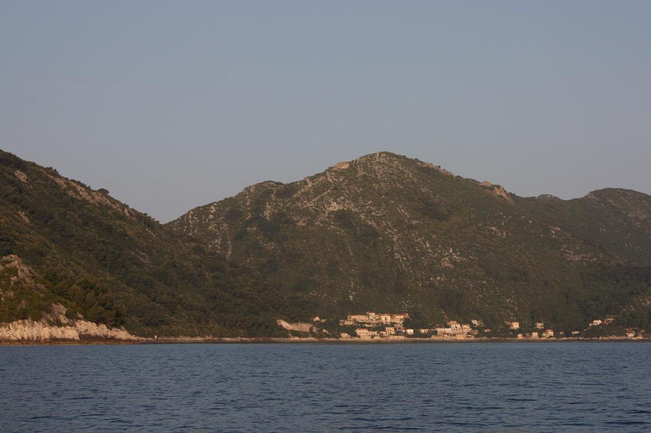 Apartments By The Sea Sobra, Mljet - 4908 Babino Polje Eksteriør bilde